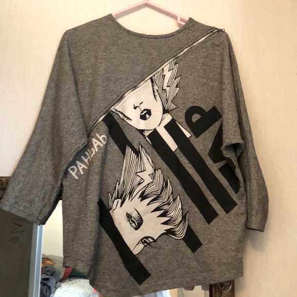 Asymmetrical Bowie inspired top - Picture 1 of 3